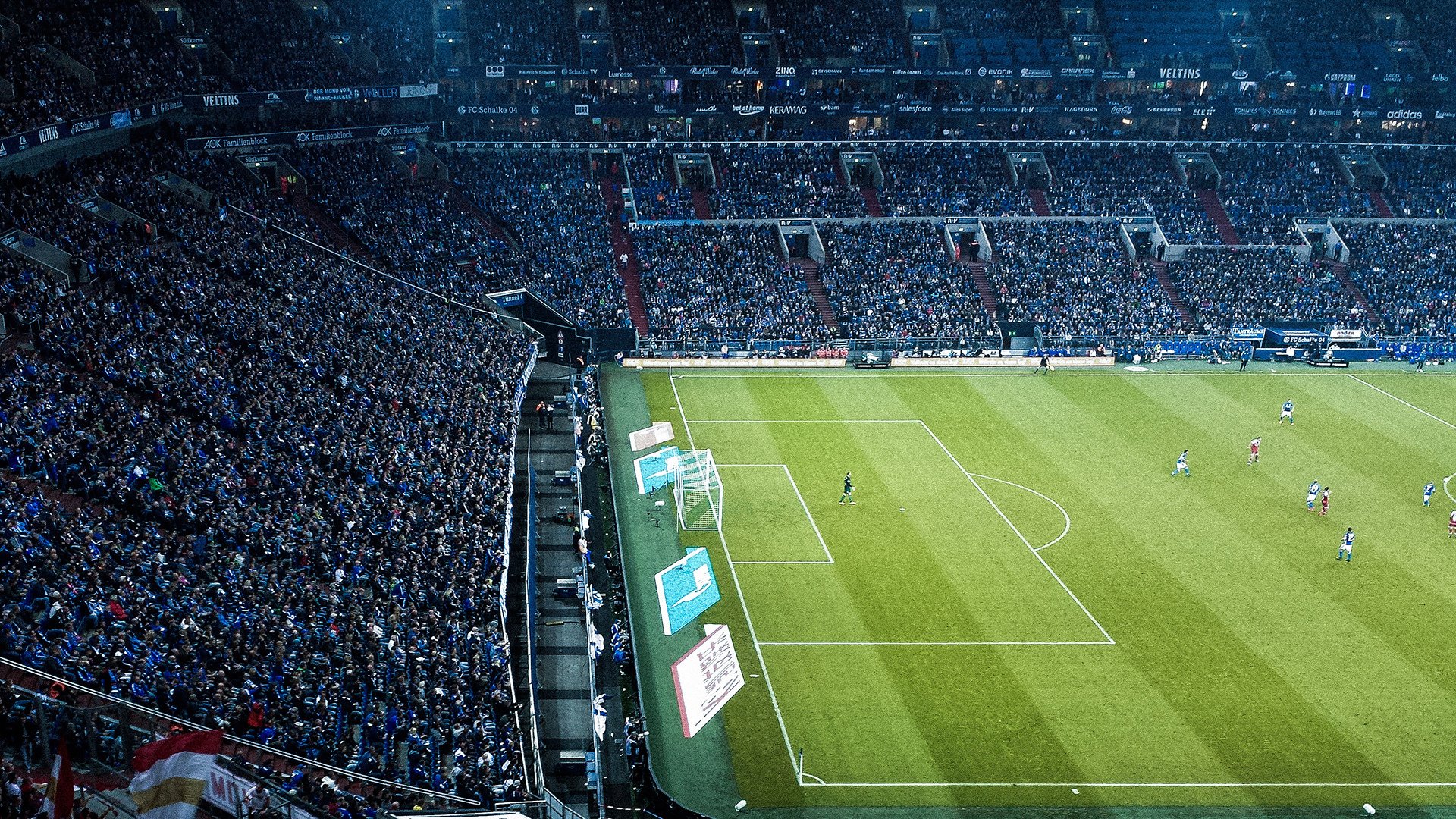 莎拉波娃回归赛场，赛事规则更新首场状态亮眼，拜仁观众沸腾！